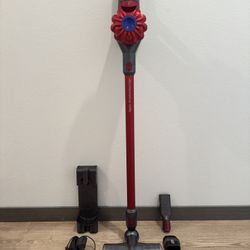 Dyson V8 Cordless Vacuum + Swiffer Wet Jet + Gain Liquid Solution + Multi-Surface Mopping Pads