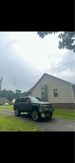 02 chevy tahoe