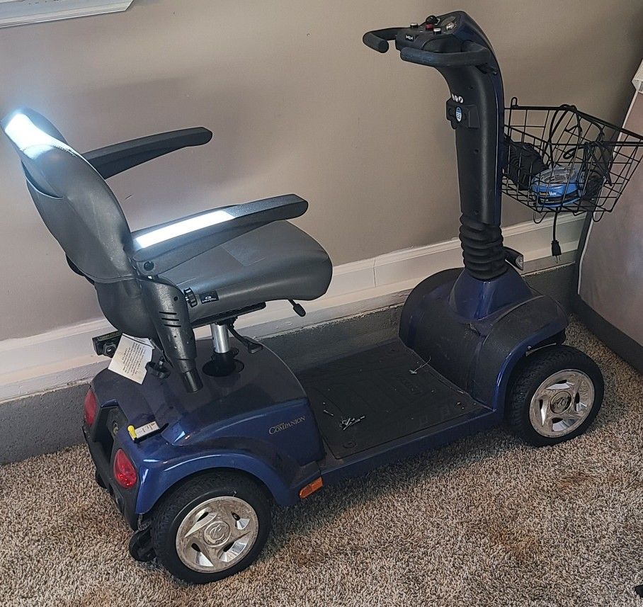 blue Golden Technologies Companion II 4-Wheel mobility scooter