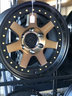 MAYHEM 17x9 6x139.7 M/T265/70/17