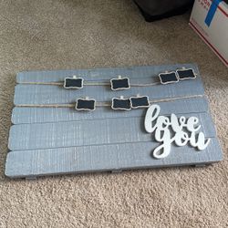 Love You Sign 