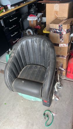 Boat seat
