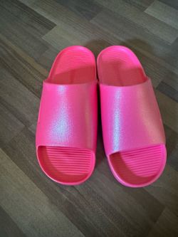 New Nike Calm Slides