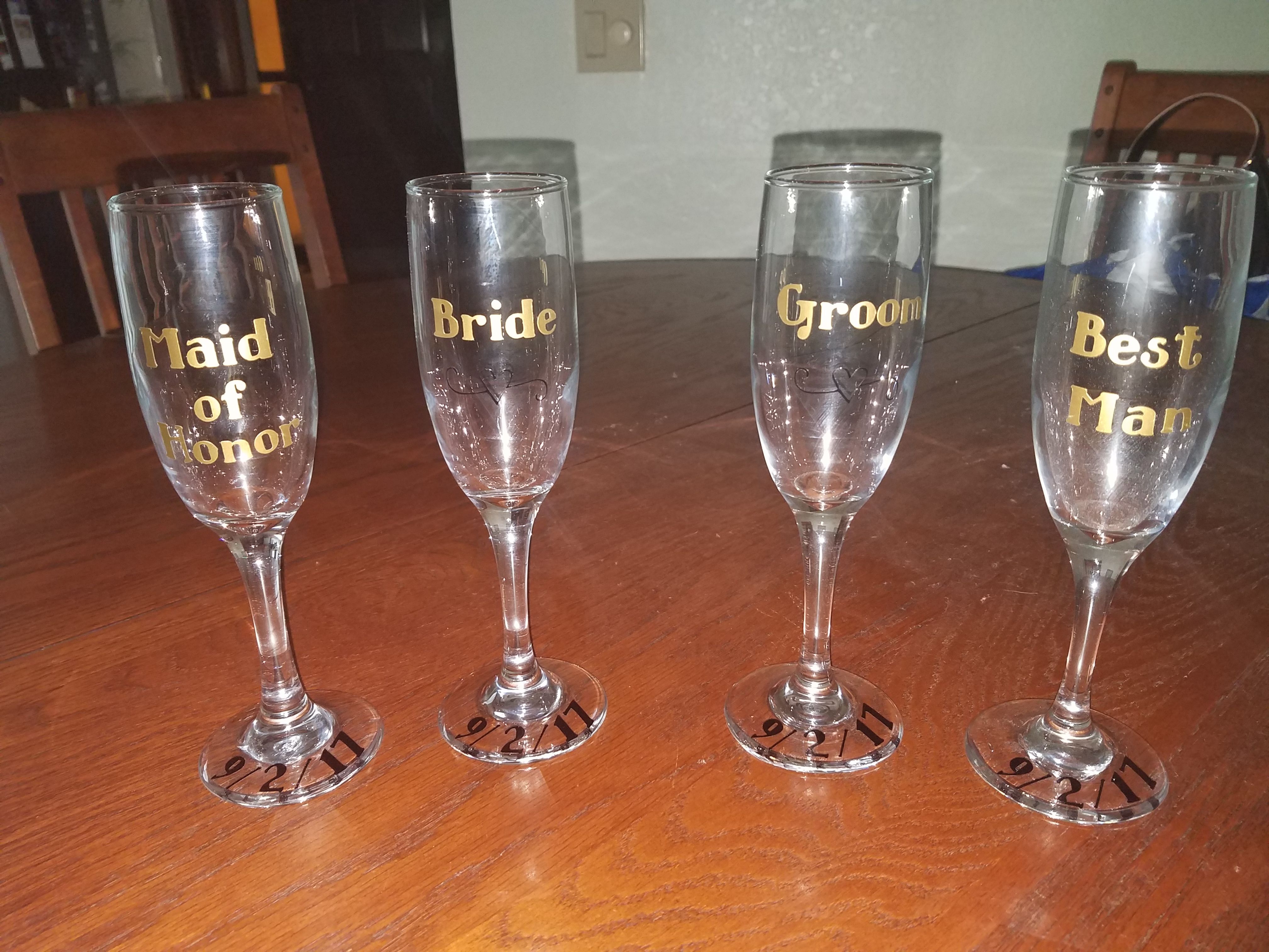 Personalized wedding party glasses