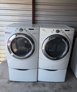 Whirlpool Washer And Electric Dryer Matching Set