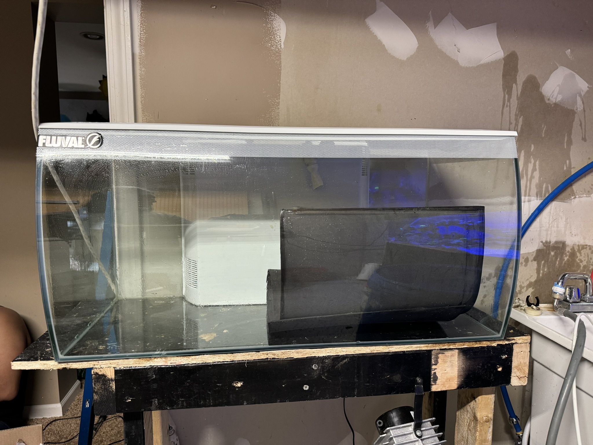 35.2 Gallon Fluval Flex