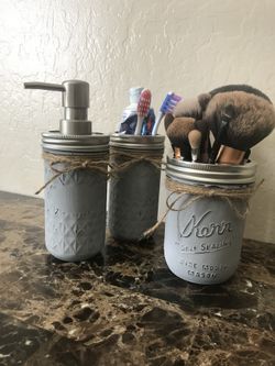 Restroom set