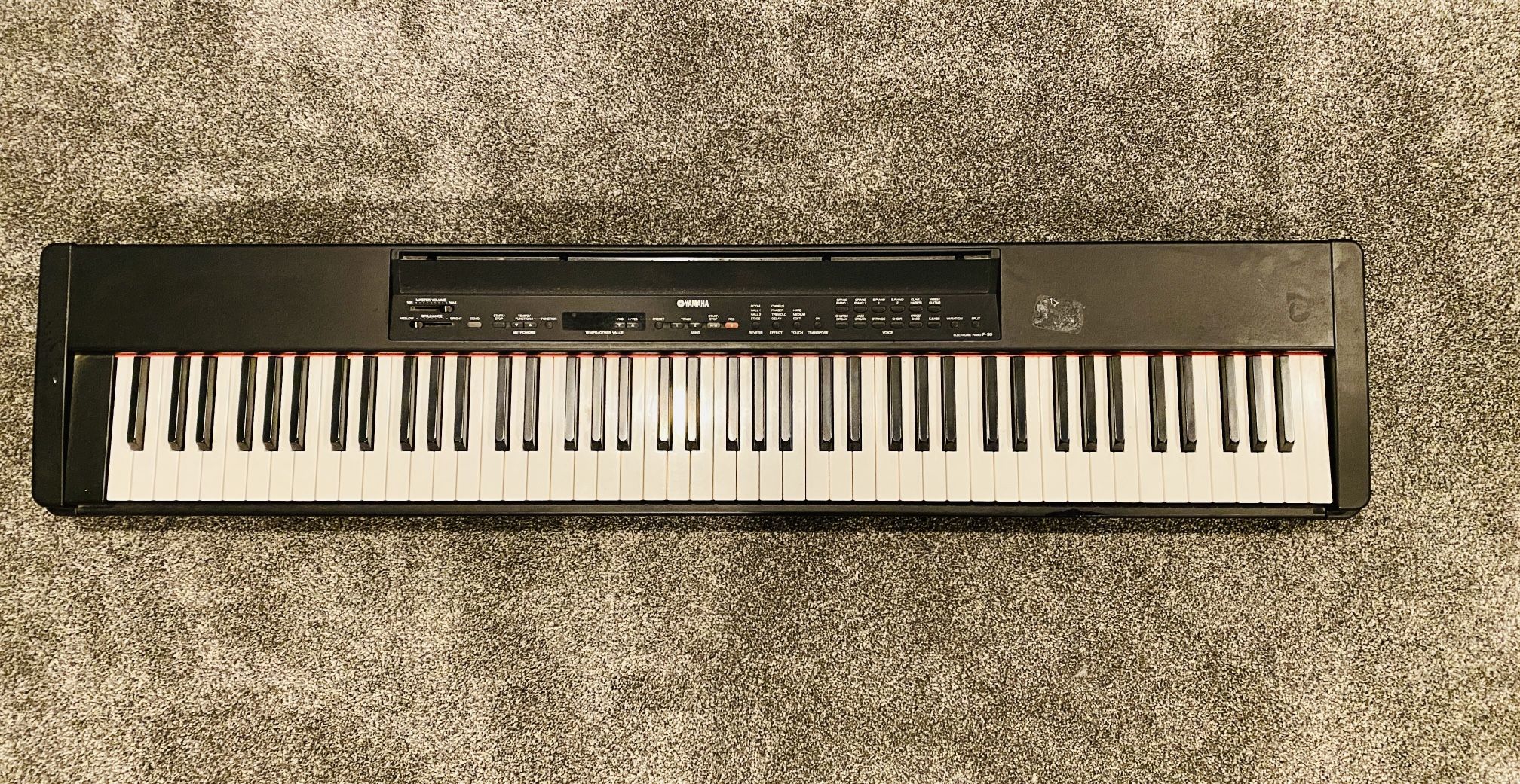 Yamaha P90 Digital Piano