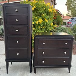 Dark Solid Wood 8 Drawer Dresser Chest of Drawers Vanity Furniture Set Great Condition 