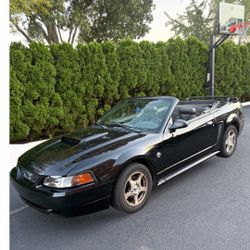 2004 Ford Mustang