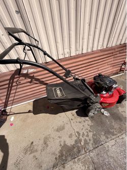 Lawn mower Toro