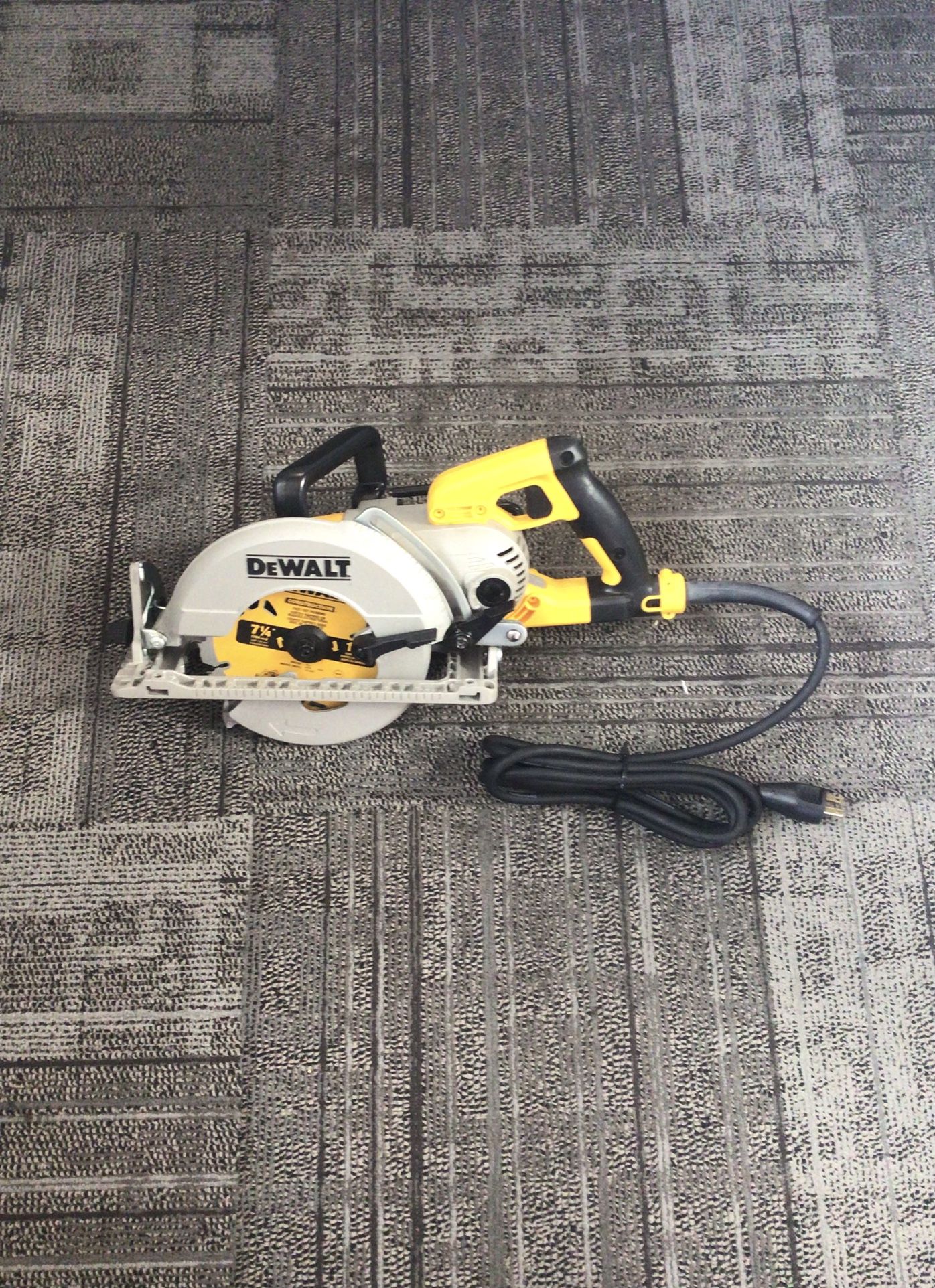 Dewalt Circular Saw 