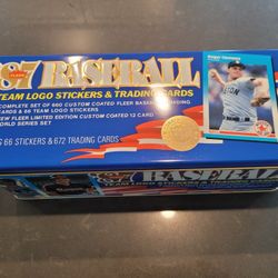 1987 Fleer Baseball Tin Nice Shape.  No Cards
