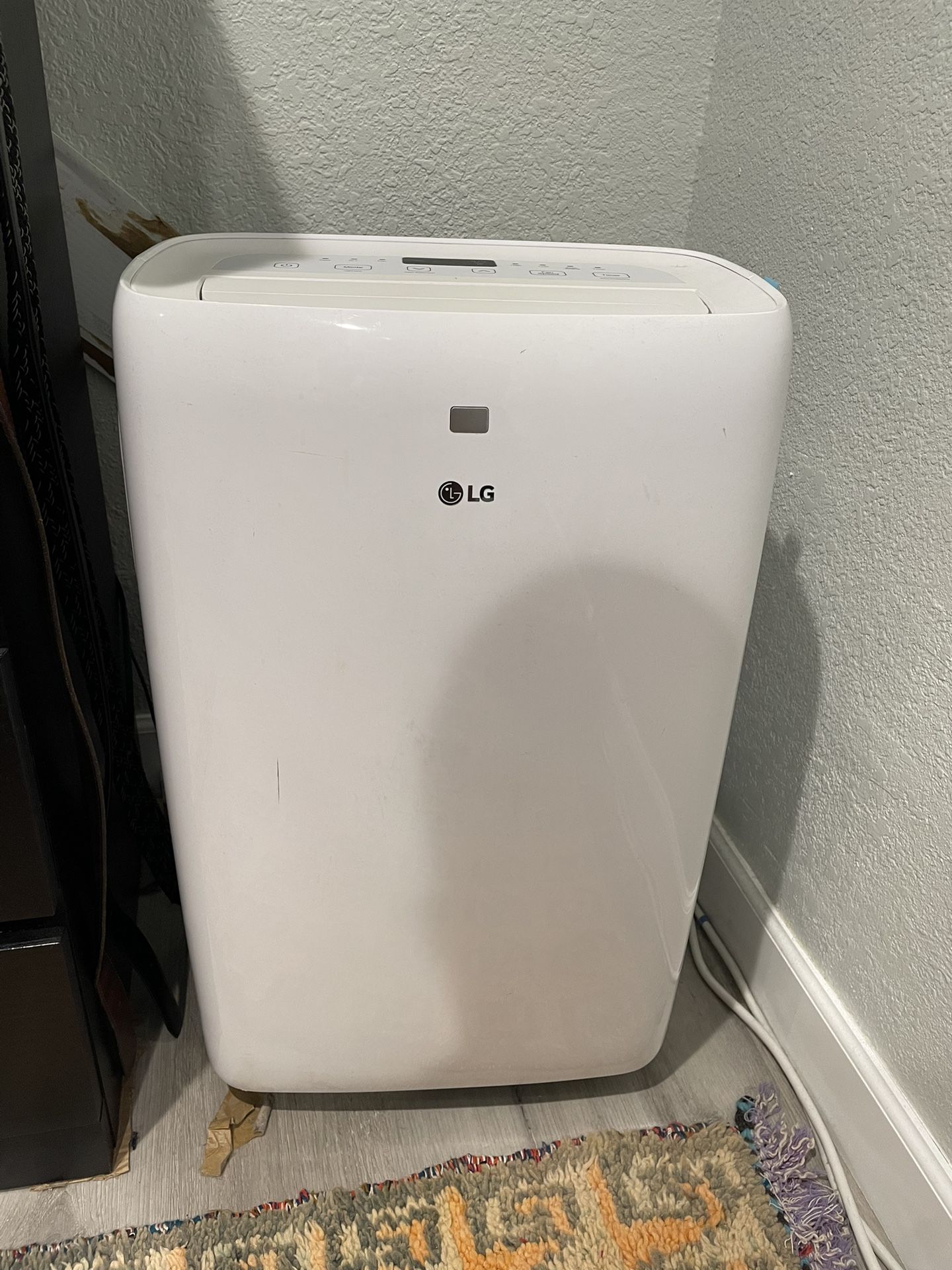 LG Portable Air Conditioner