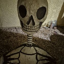 43" High Skeleton Head & Torso Lawn Decoration For Halloween