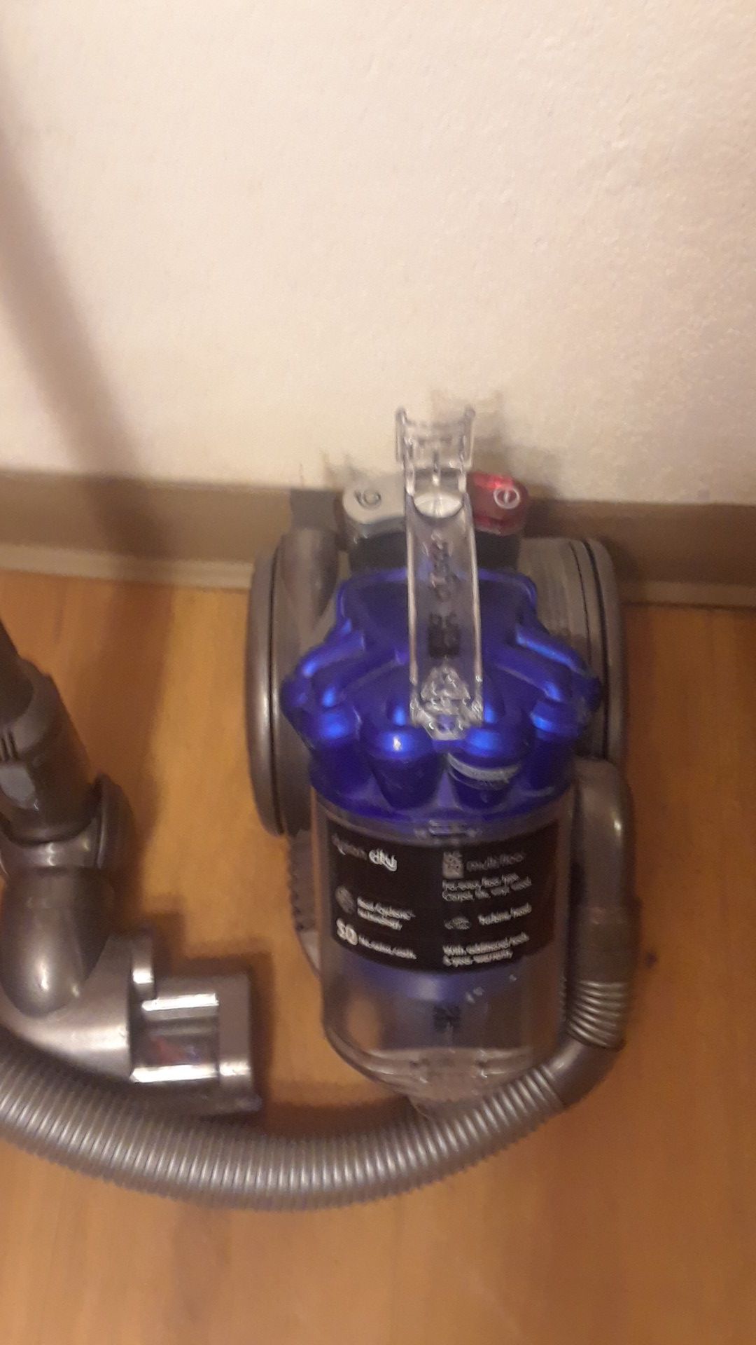 Dyson dc26 vacuum excellent condition with pet tool