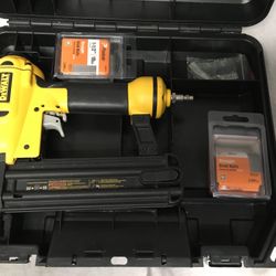 Dewalt Air Brad Nailer 