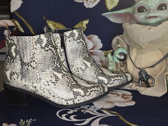 Elvina Waterproof Snake Embossed Chelsea Booties - women's size 10-11