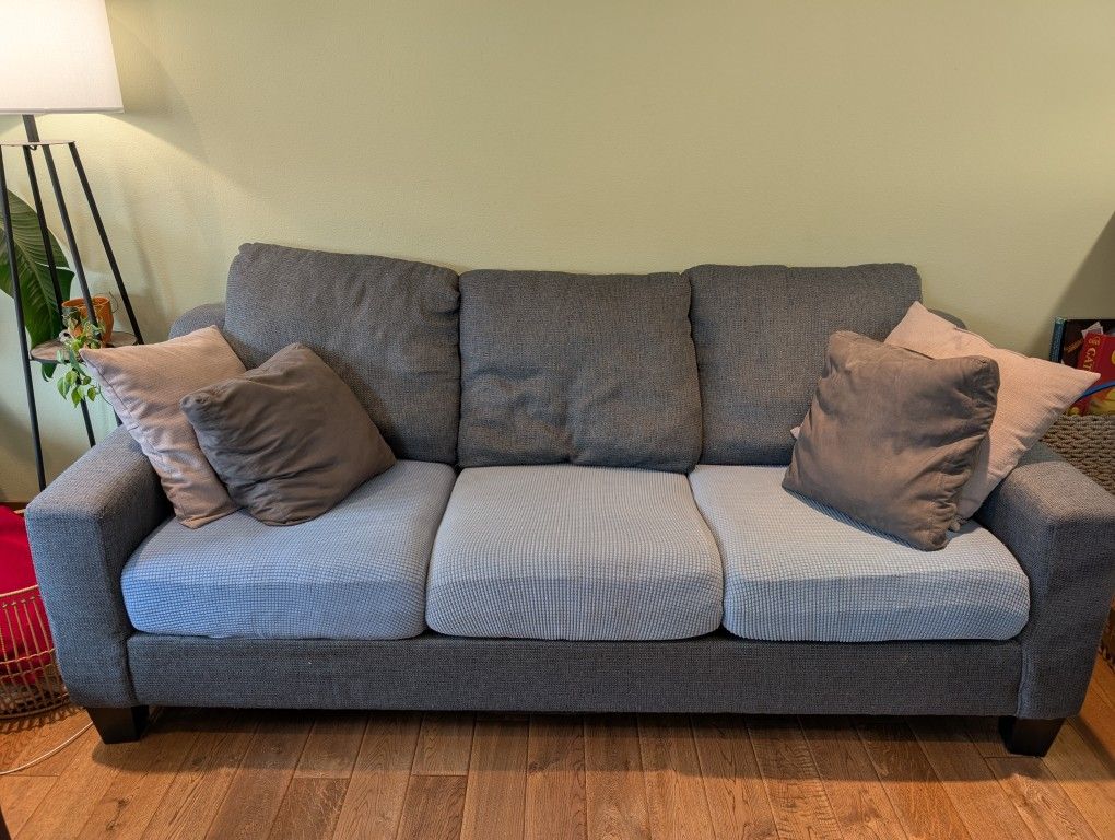 3-seat Couch Sofa Good Condition with Pillows + Cushion Covers