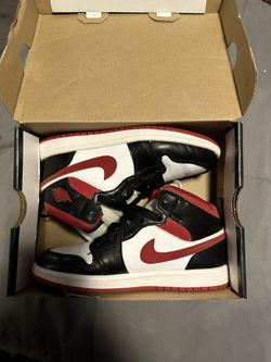 Jordan 1 Mid