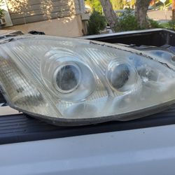 Mercedes Late Model Headlights Used