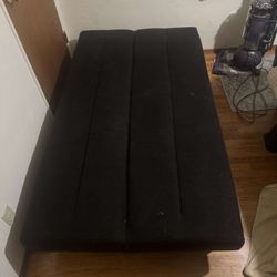 Black Futon 