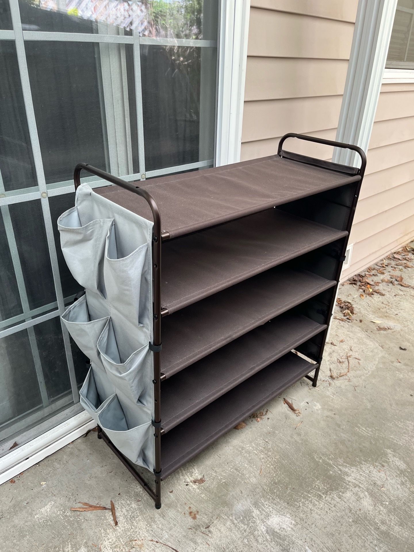 Free shoe’s shelf