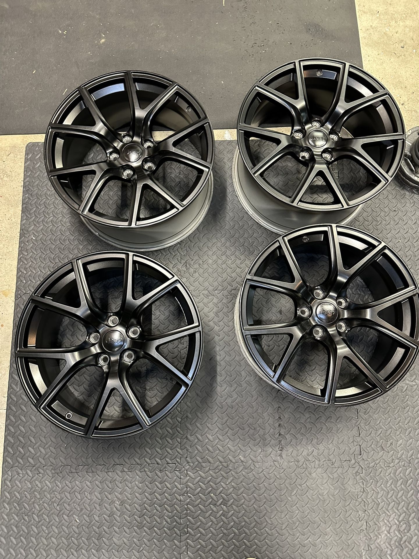 Oem Jeep Srt / Track Hawk  Wheels 