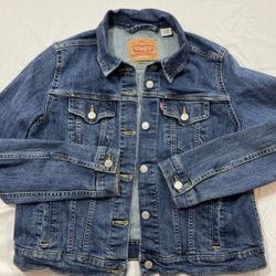 Women's  XL Levi's Trucker Jacket