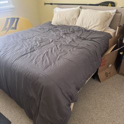 Queen Sized Bed frame + Mattress - dreamcloud