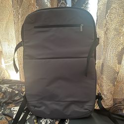 Open Story Traveling Bag pack 