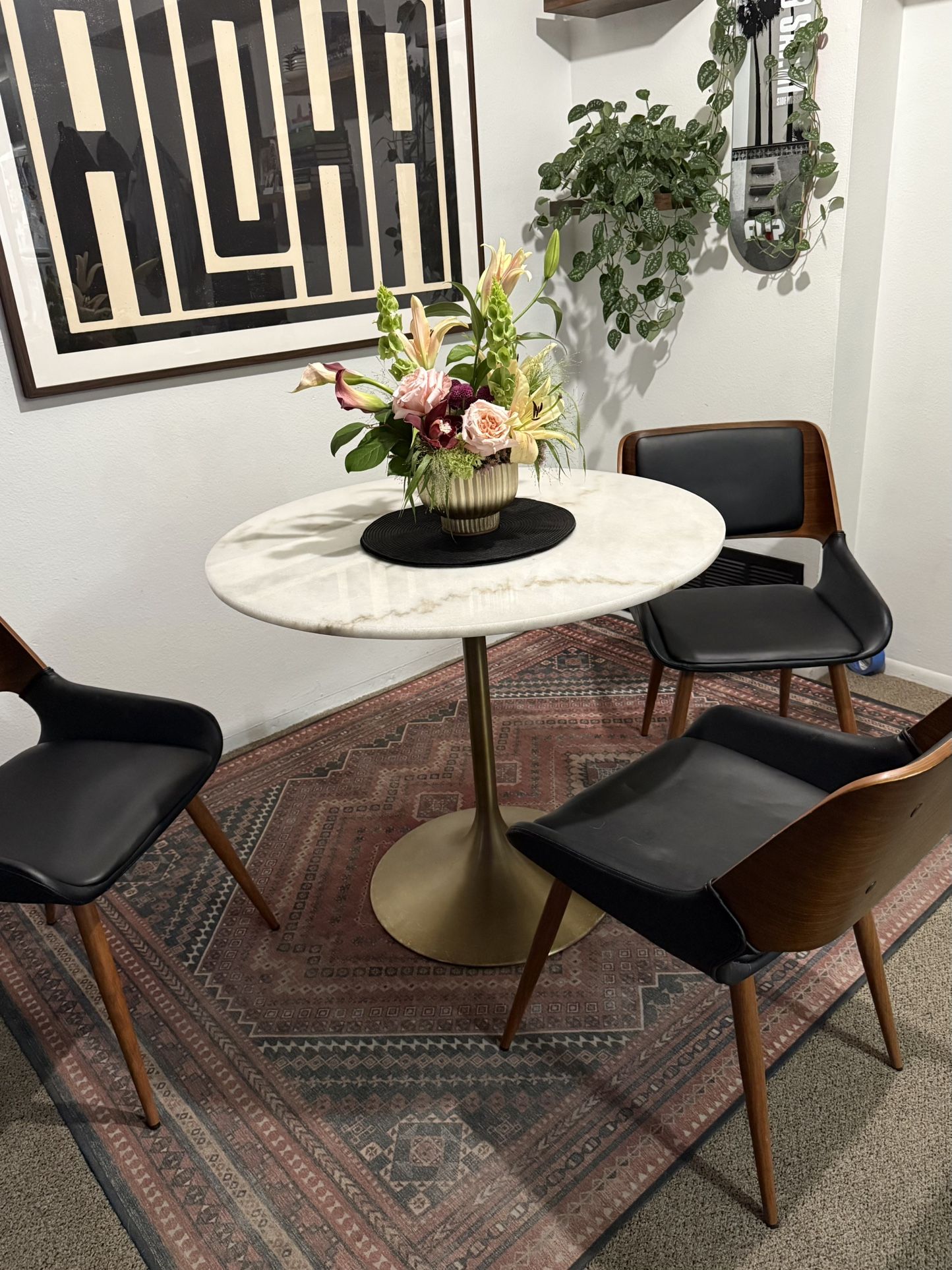 Leilani White Marble Tulip Table