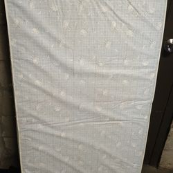 Toddler bed or crib mattress