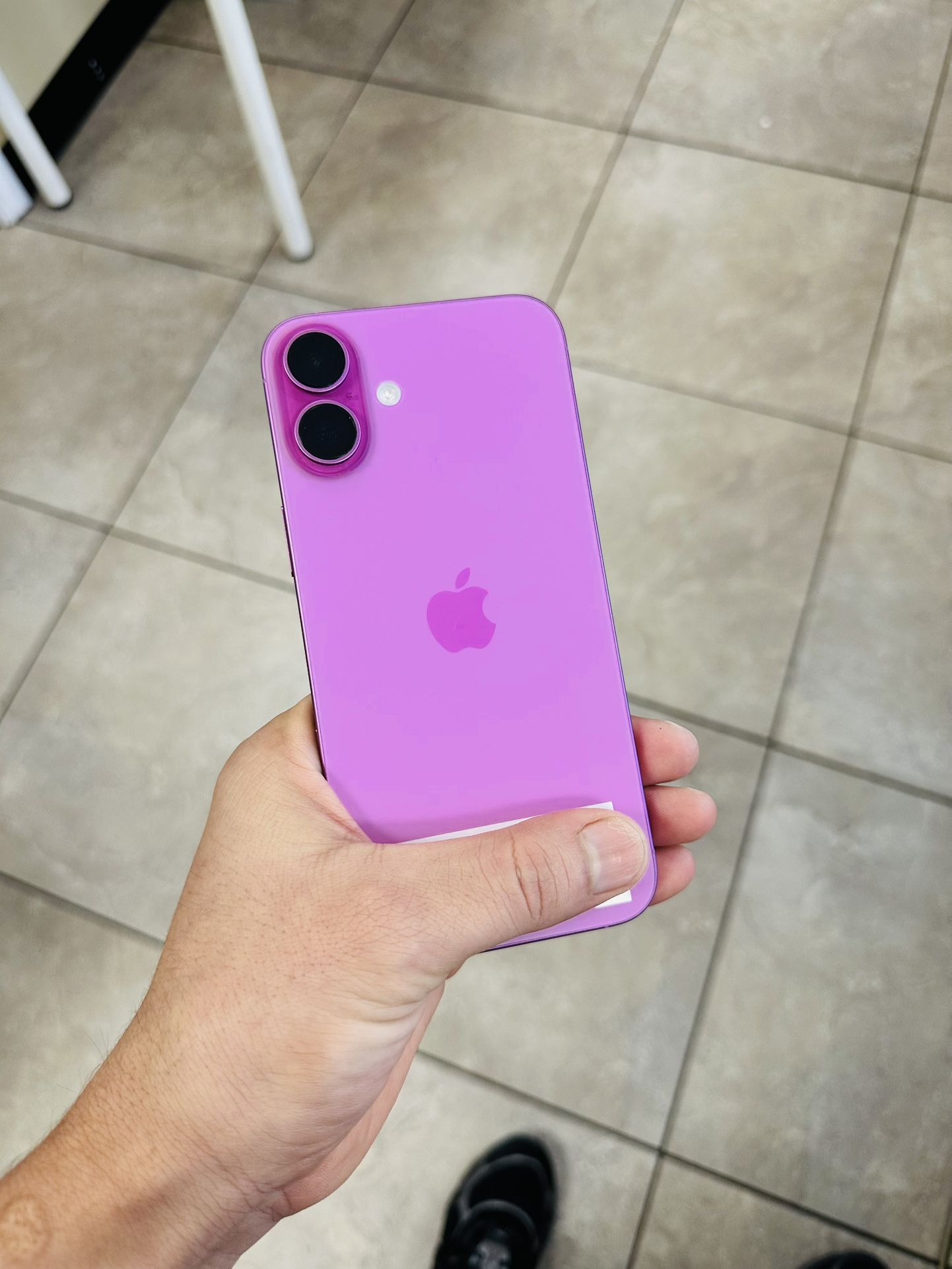 iPhone 16 Plus
