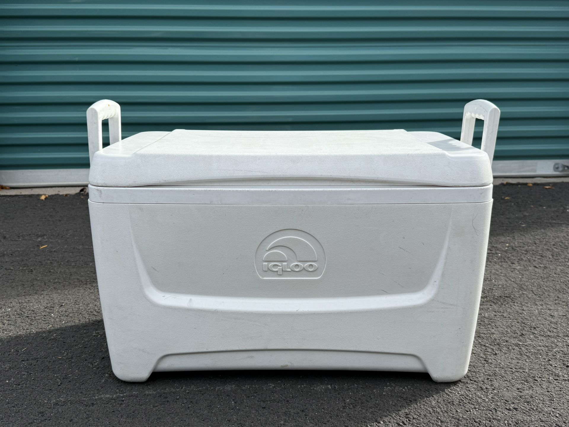 Igloo MaxCold 150qt cooler