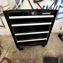 husky tool box