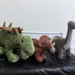 Stuffed dinosaurs 