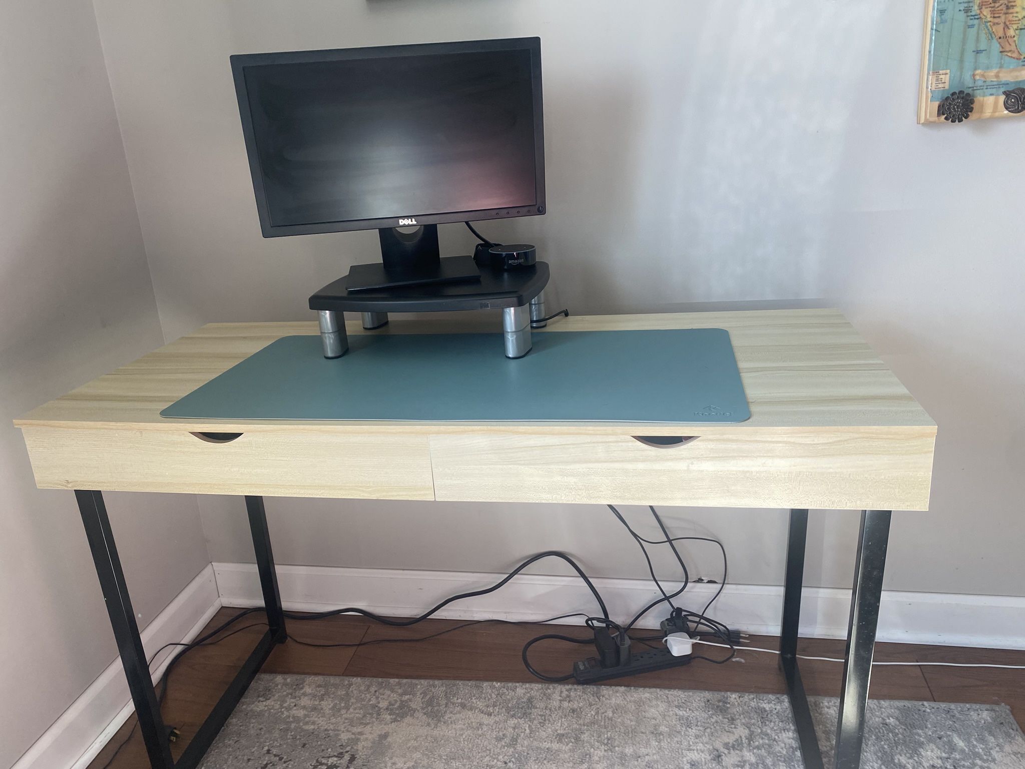 Office desk, Office chair And monitor