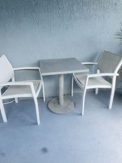 Silver Outdoor Table And Chairs 