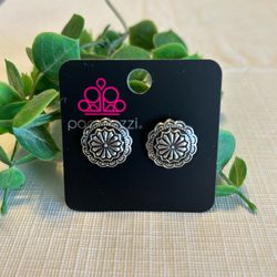 Paparazzi • “Durango Desert” Earrings