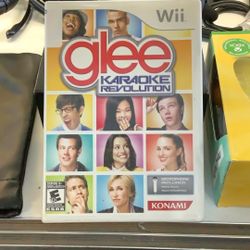 GLEE KARAOKE REVOLUTION Wii DVD 