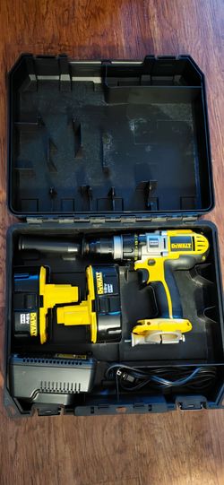 DeWalt 18V XRP Drill Kit (Drill, 2 Batteries, Charger & Case)