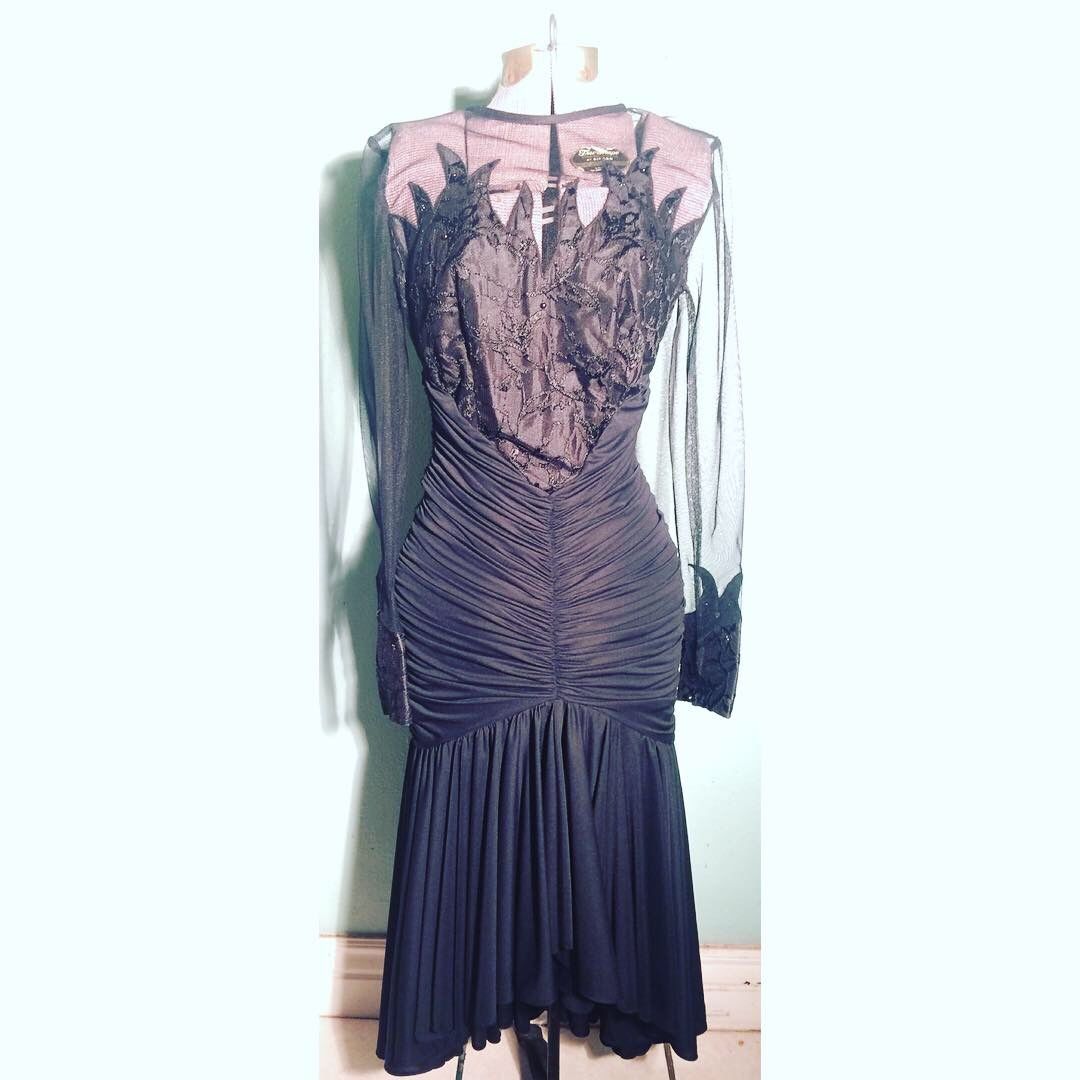 Vintage 80s cocktail prom dress sz 5 Halloween Costume Vintage 80s cocktail prom dress sz 5 Halloween Costume