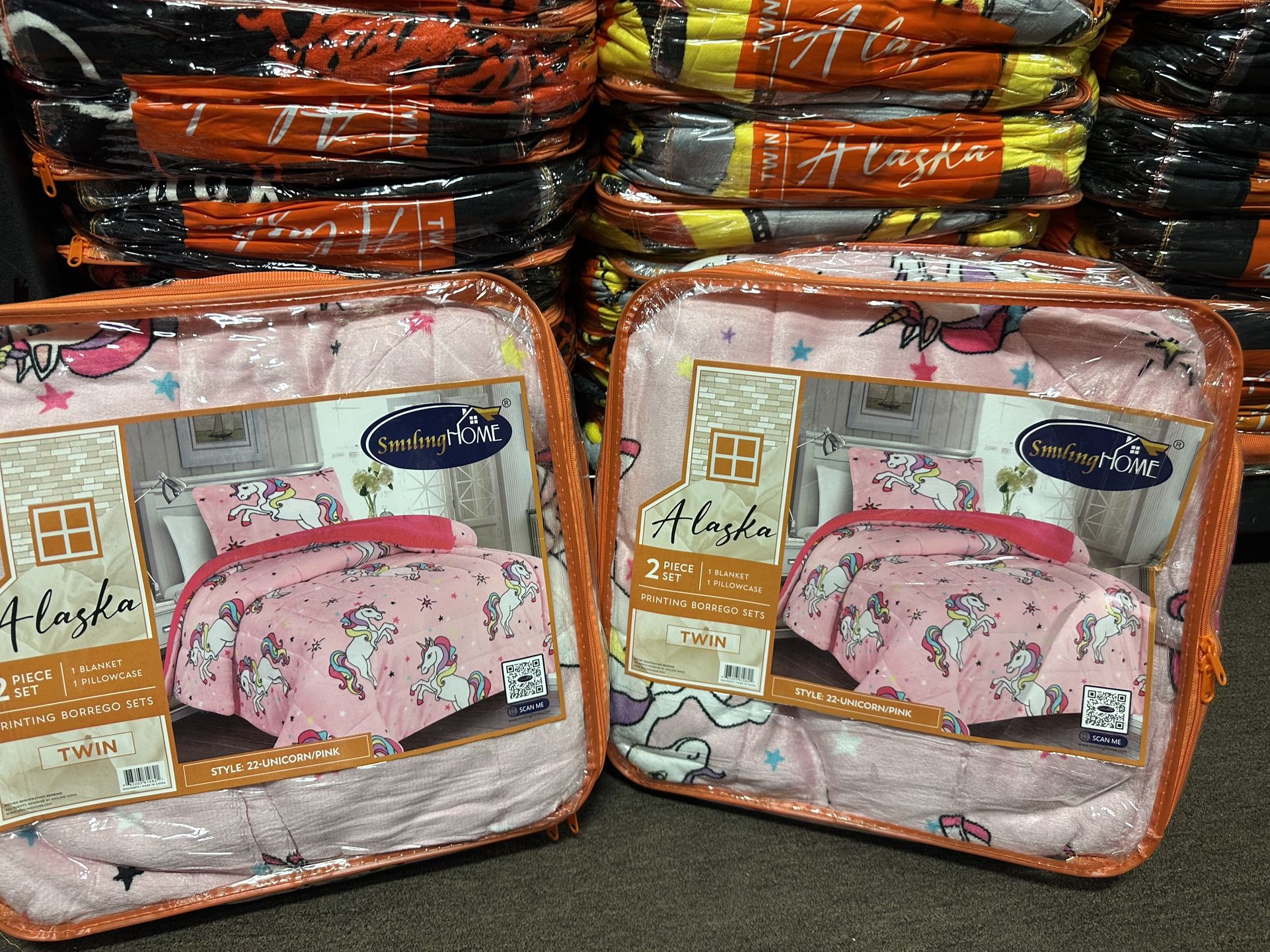 Twin Borrego Blankets.