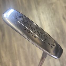 Cleveland Golf Super Soft 304 Classic V Putter Machined Face (RH)