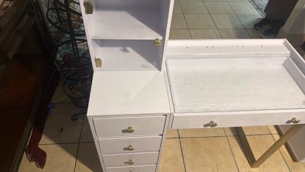 vanity without mirror and drawer