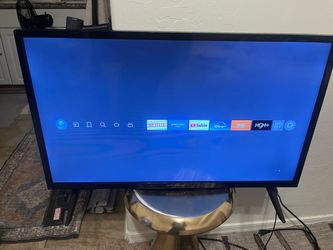 Insignia Smart TV with Streaming Apps