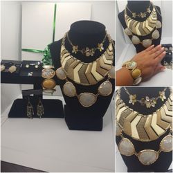 eautiful soft Opal tone Bohemias Bundle, Vintage Bundle 3 beautiful Necklaces with crystal, 1 Bracelet, 3 pair of Boho Earrings, #768
