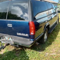 1997 Chevy Suburban 