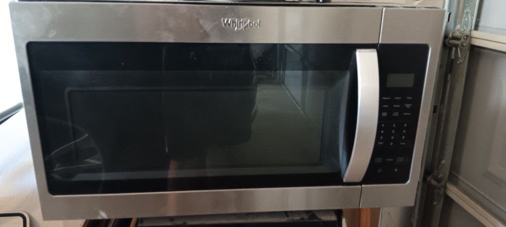 Whirlpool Microwave 1000W